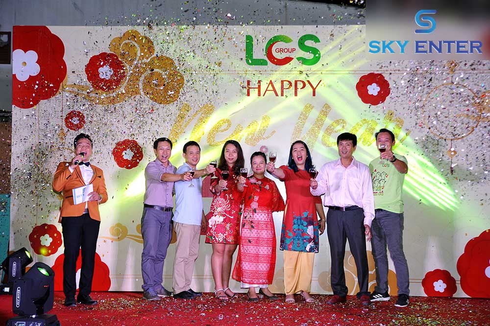 TỔ CHỨC SỰ KIỆN TIỆC TẤT NIÊN CÔNG TY TNHH L.C.S